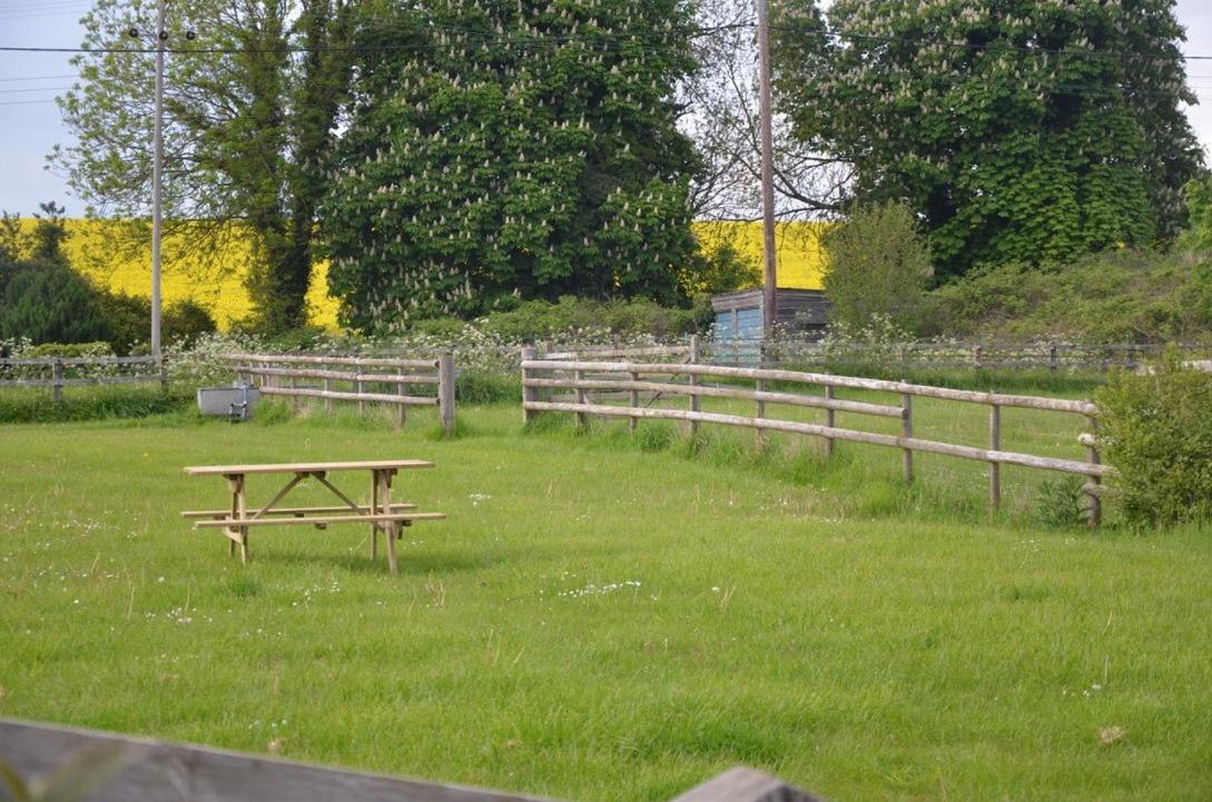 Stable Cottage Teffont Magna Buitenkant foto